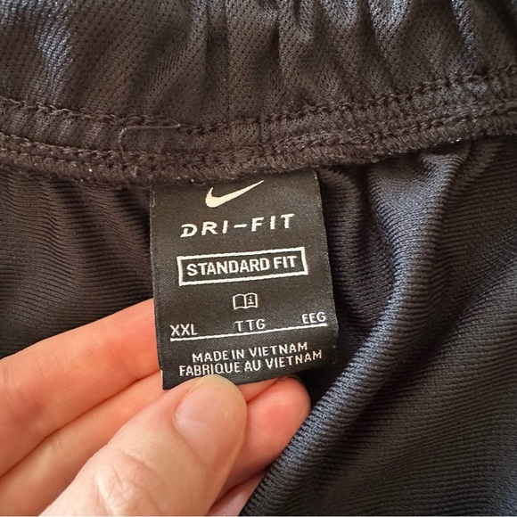 Nike Dri-Fit STANDARD FIT Men's Black Athletic Training Shorts Size XXL - Picture 7 of 10